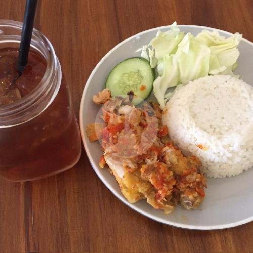 Paket Spicy Chicken menu Djebule Home & Eatery, Tegal Selatan