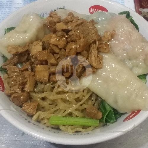 Bihun Suikiaw menu Bakmie Suikiaw Aseng, Gajah Mada