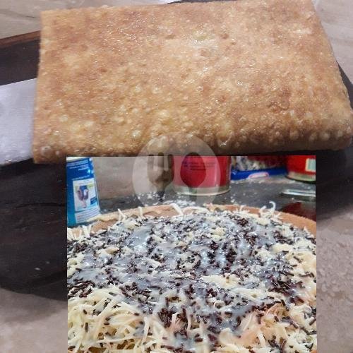 Biasa 2 Telor Bebek Daging Sapi + Pisang Coklat Susu ( Sedang ) menu Martabak Suka Hati 99 Bang Johan, Pemuda