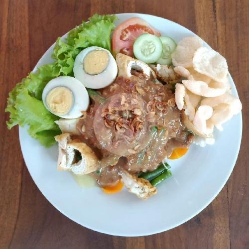 Review Warung Lotek Soto Pecel Bu Mus: Pengalaman Kuliner yang Menggugah Selera di Yogyakarta