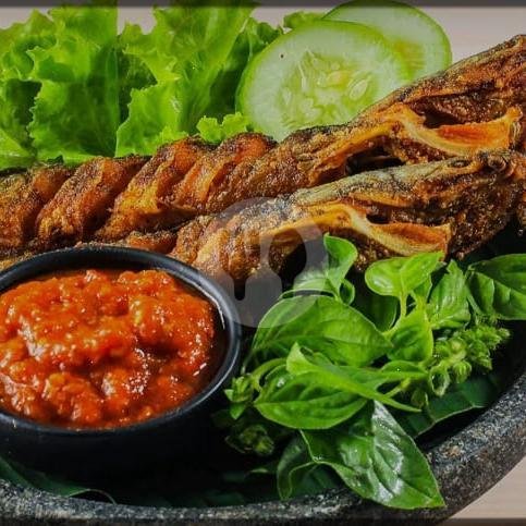 Pecel Lele Komplit menu Minas Rumah Gadang, Lewat Sedikit Komplek Anak Ir