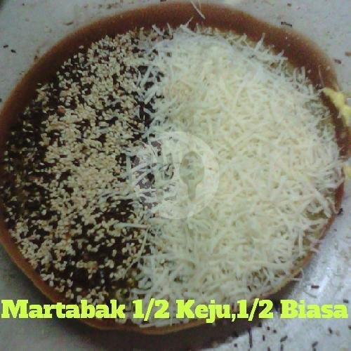 Reguler 1/2 Keju Susu - 1/2 Kacang Wijen Susu menu Martabak Bangka 71, Pademangan Barat