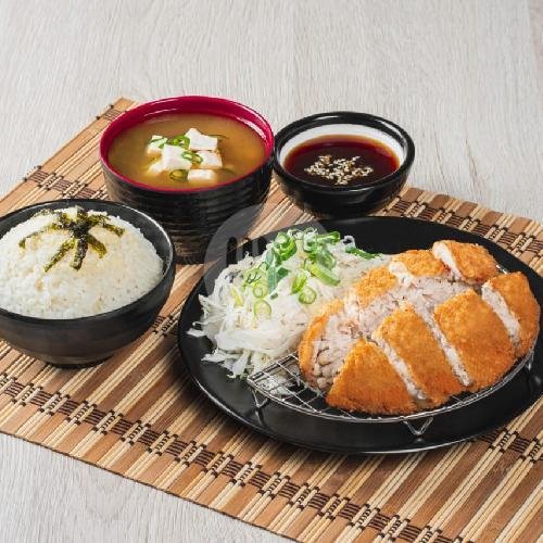 Chicken Cheese Alacarte menu Katsunyaka, Pleburan