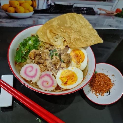 Mie Ceker Pedas menu Pangsit Mie Ayam Gajah Mada Surabaya, Dharmahusada