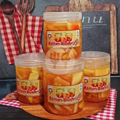 Review Unik Salad Buah Lia di Brawijaya: Jelly Party atau Salad Sehat?