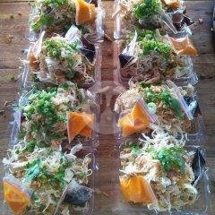 1 Porsi Kulit Ayam Goreng menu Bubur Ayam Endri & Lontong Sayur, Sawojajar