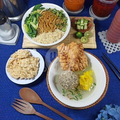 Paket B menu Bakso Lima Saudara, Ruko Barat 08 Mustika Hegar