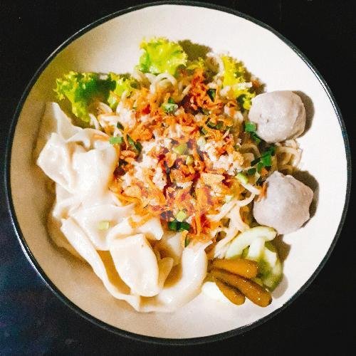 Cwie Mie Ayam Bakso menu Cwie Mie Emas, Blimbing