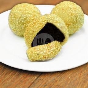 Puding Longan menu Diamond International Restaurant, Brigjend Slamet Riyadi