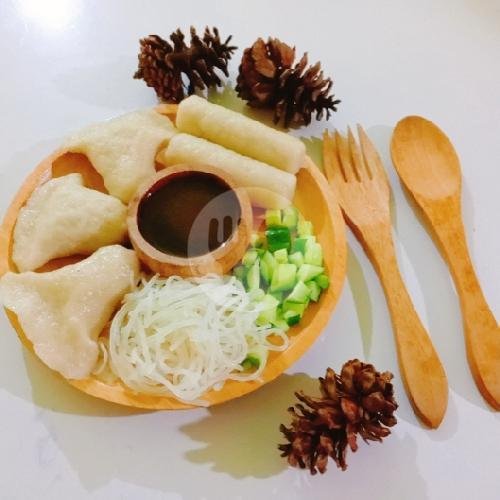 Lenggang menu Pempek Mommy Yummy, Marga Asih