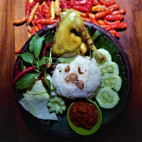 Nasi Putih menu Warung Pecel Lele Ayah, Bugisan Selatan