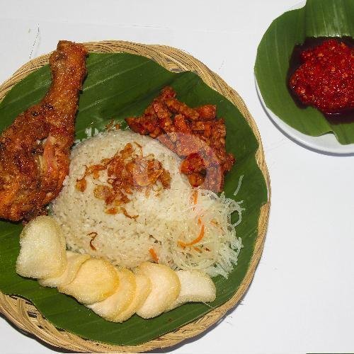 Paket Ayam menu Nasi Uduk Uni Al, Cik Di Tiro