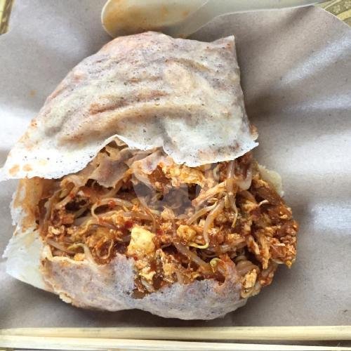 Lumpia Basah  Telor + Abon menu Lumpia Basah Nyat-Nyat 