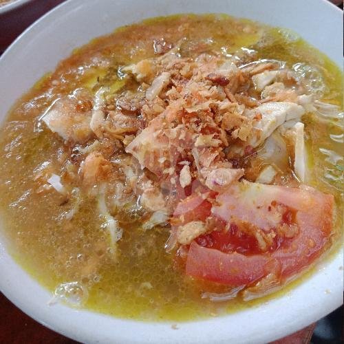 Soto Ayam + Telor + Nasi menu Soto Naila Suramadu, Jatinangor
