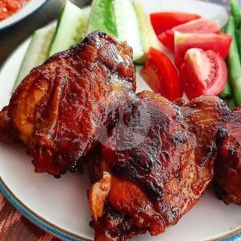 AYAM BAKAR + NASI menu Madurasa Caffe, Cibogo Bawah