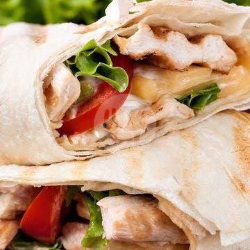 Kebab Ayam Crispy Sedang menu Almazaq Kebab, Pasuruan
