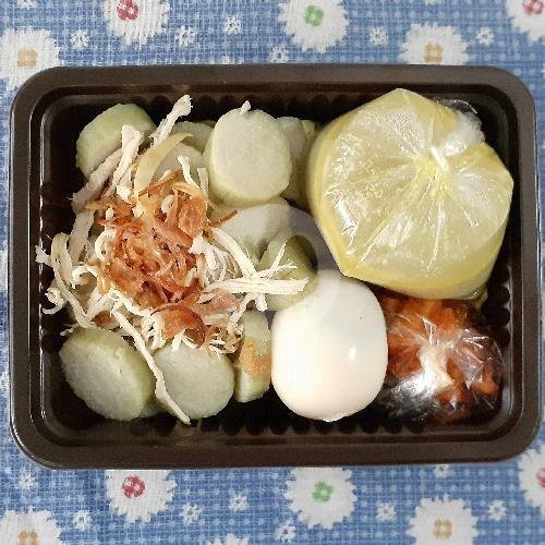 Review Lontong Opor Ayam dan Bubur Ayam Bandung di Depok Sleman: Cita Rasa Tradisional yang Menggoda
