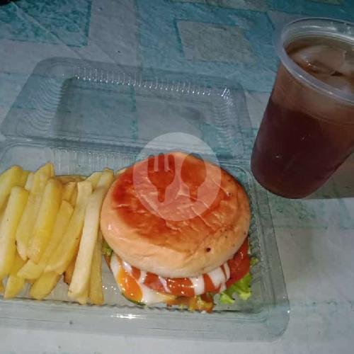 Mikafi Burger dan Geprek: Tempat Nongkrong Asik dengan Burger Lezat di Tasikmadu Solo