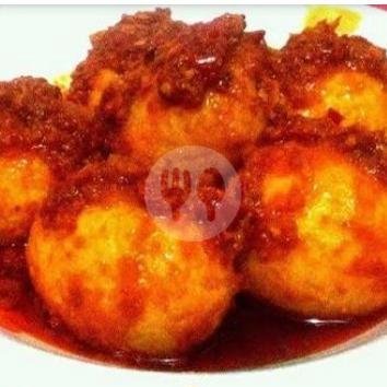 Bala-bala menu Nasi Kuning Kupat Tahu Lontong Kari Ibu Siti, Sulaksana