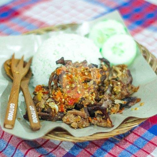 Nasi Tahu + Sambal menu Penyetan Mas Kobis, XT Square