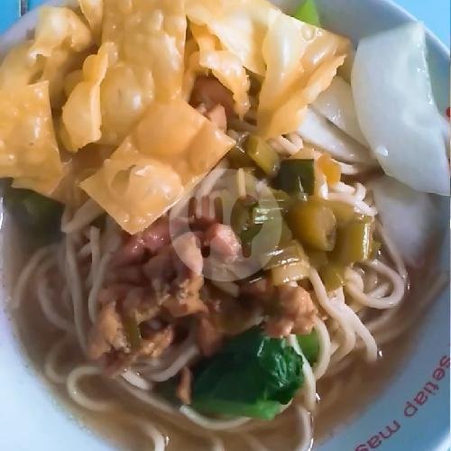 Review Mie Ayam & Bakso Solo Pak Doel: Tempat Cozy dan Lezat di Malang