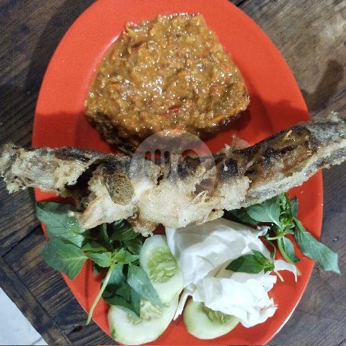 Sambel Bawang Super Pedas menu Pecel Lele & Ayam Goreng 