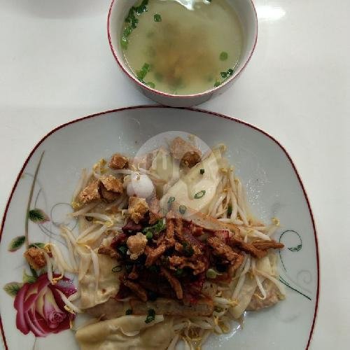 Jam Pangsit menu Bakmi Singkawang Ashin, Jelambar