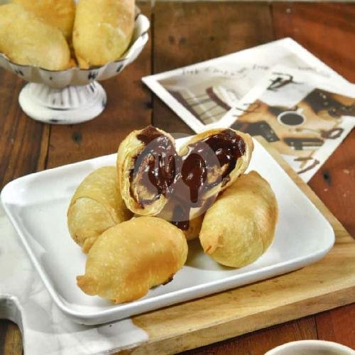 Review Omah Jajan Jakarta: Tempat Cozy untuk Nyemil Sehat di Cibubur