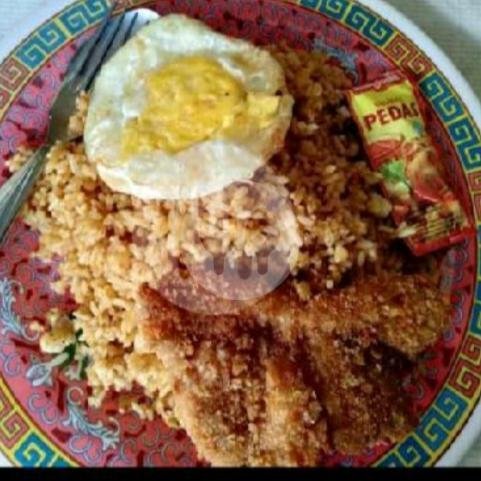 Mie Goreng + Ayam Katsu + Telur menu Kedai Katsu Sake, Jatinangor