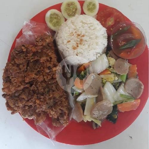 Rujak Jambu Kristal Pedes manis menu Raffa Chinese Food, Sukun