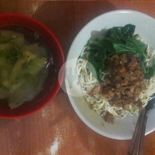 Es Jeruk menu Mie Ayam Bojo Loro, Teuku Umar