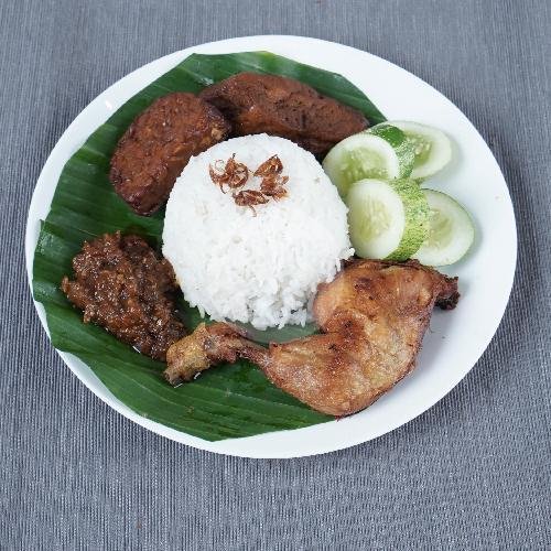 Paket Nasi Ayam Cabe Ijo menu Kuliner Rusmini Sejak 1999, Ayam Bakar Kalasan, Nasi Gudeg & Lontong Capgomeh