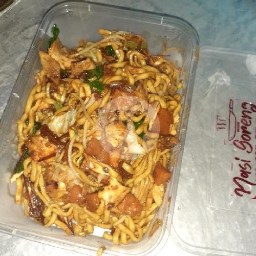Mie Goreng Sambel Teri menu Nasi Goreng Los Gak Rewel, Jalan Teluk Amurang 23