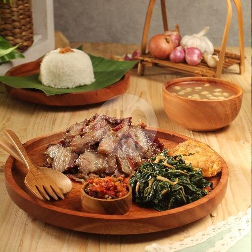 Babi Nusantara: Surga Kuliner Babi di Madiun yang Wajib Dikunjungi