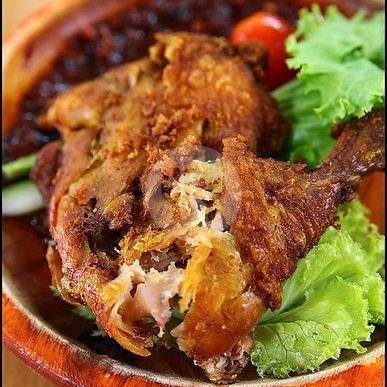 Soto Babat menu Pecel Lele Mas dan Mba Alun-Alun, Kiartasan