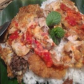 Paket Hemat Nasi Ayam Geprek + Es Teh menu Ayam Geprek Jumbo Sakhira, Panda Utara