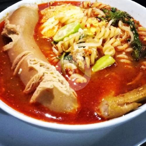 Suwir Ayam Kemplangan Tulang Kangkung menu Seblak Regency, Jatinangor