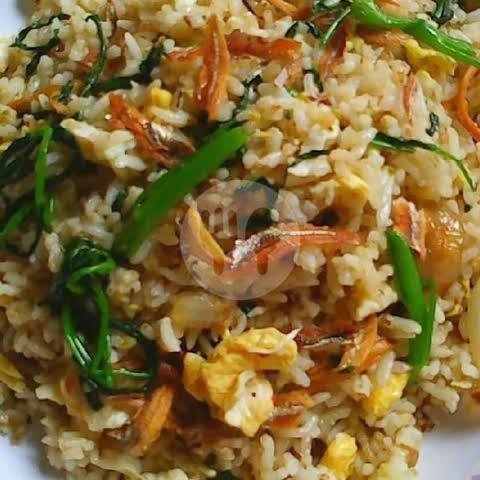 Nasi Goreng Arang PRIMARASA 2: Permata Tersembunyi di Kaliwates yang Menghadirkan Kenangan dan Cita Rasa Autentik