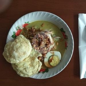 Lontong Kari Spesial menu Gado Gado Srikandi, RE Martadinata