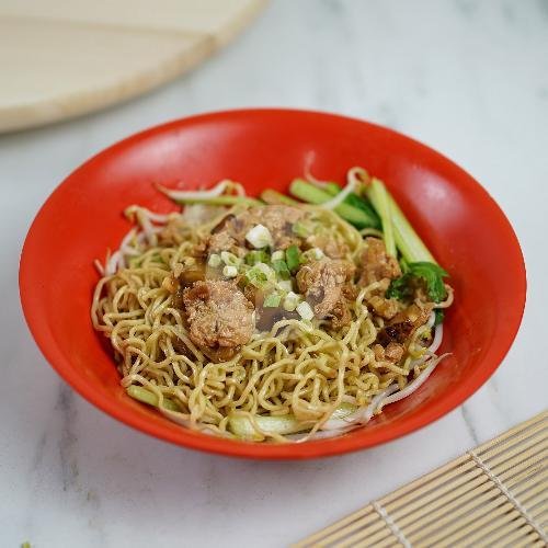 Review Bakmie Siantar Acen: Kenikmatan Mie Siantar yang Cozy dan Instagrammable di Kalideres