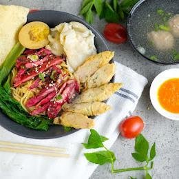 Bakmi Blackpepper Super Lengkap 2 (Manis) menu Bakmi Penang Harum, Jurang