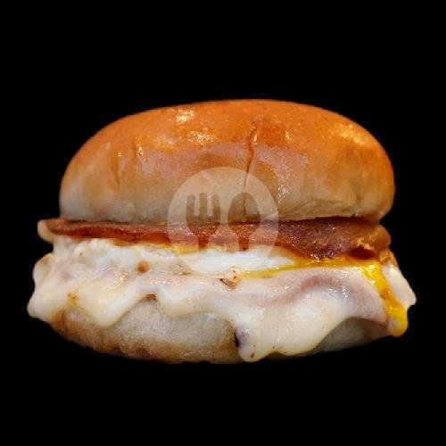 Smoked Ham Beef n Egg Burger menu Ini Burger, Batu Ampar