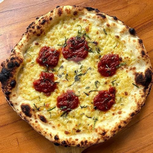 Tunaddict menu Pizza Bens Pizzeria, Kebayoran Baru