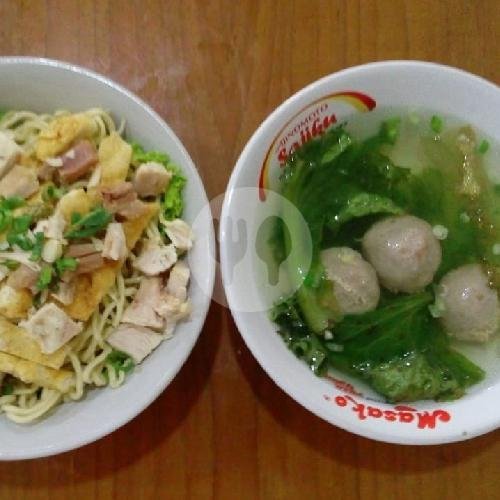 Bakmi Pangsit Rebus menu Bakmi Tan, Kelapa Gading