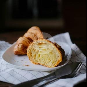 Hot Americano menu Redback Specialty Coffee, Darmo Permai