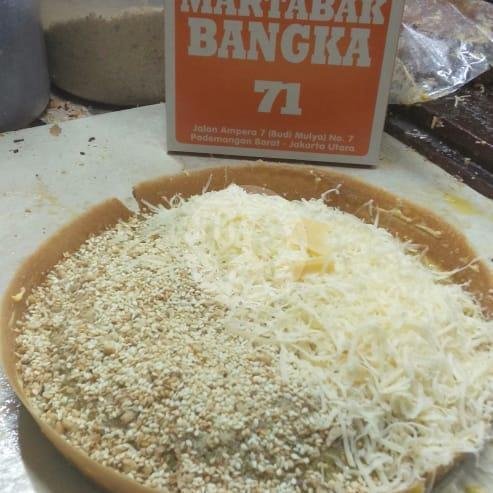 Reguler 1/2 Keju Susu - 1/2 Coklat Wijen Susu menu Martabak Bangka 71, Pademangan Barat