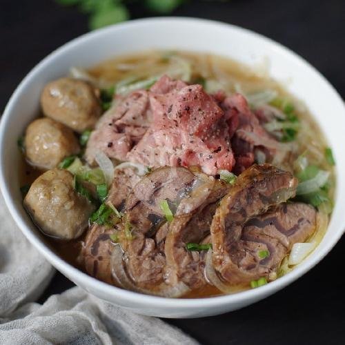 Aglio Olio Peppreroncino menu Bowery, Ahmad Yani