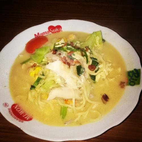 Review Warung Bakmi Jowo Pak Sriyanto Kumis: Makanan Enak dan Suasana Cozy di Yogyakarta