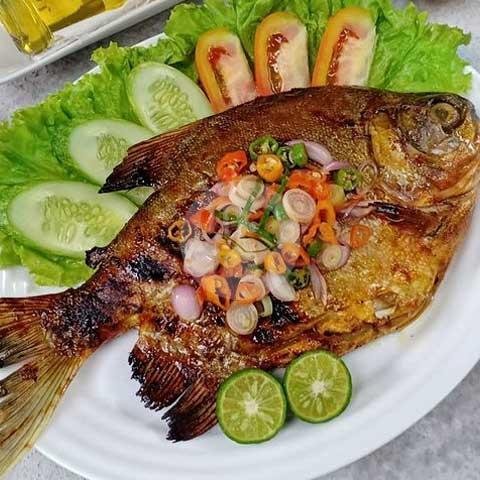 Ayam Bakar menu Ikan Bakar Pondok Pelangi