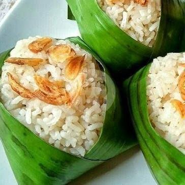 Nasi Uduk Telor Dadar menu Nasi Bakar Bunda, Gambir Kuning